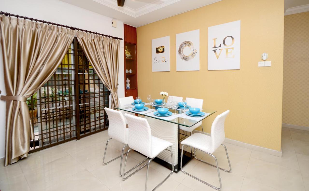 Decozy 3.0 Semi-d Rumah percutian *