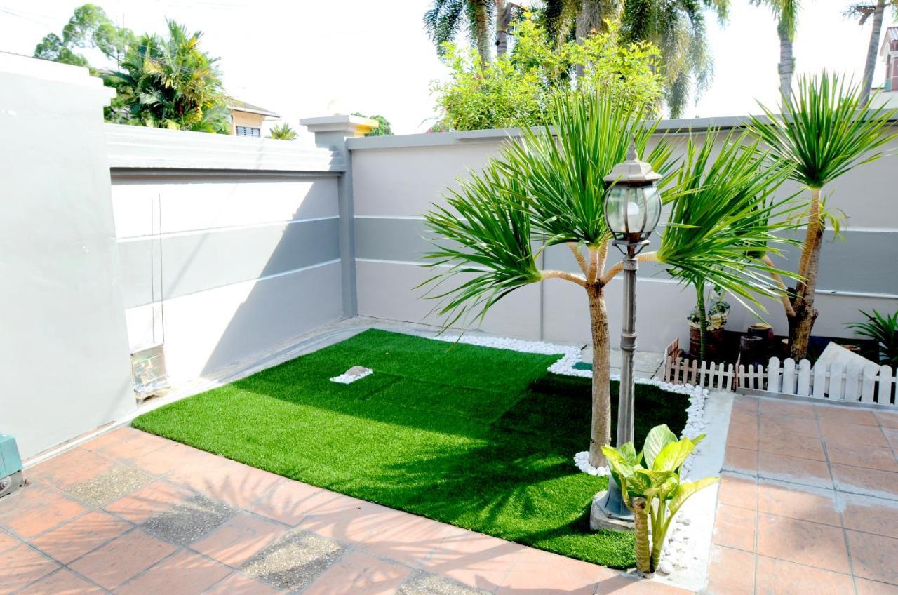 Decozy 3.0 Semi-d Rumah percutian